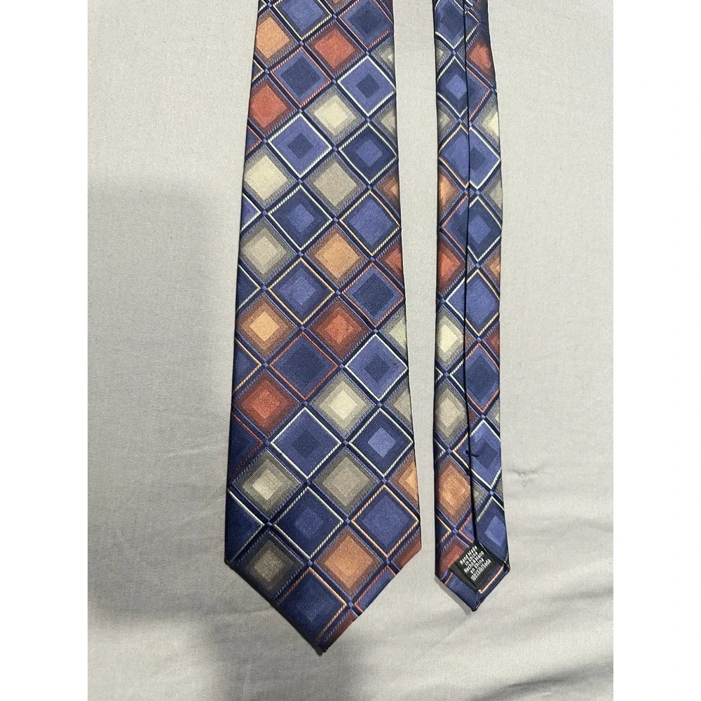Crazy Horse Liz Claiborne Geometric Orange/Blue/Gray Metallic Neck Tie